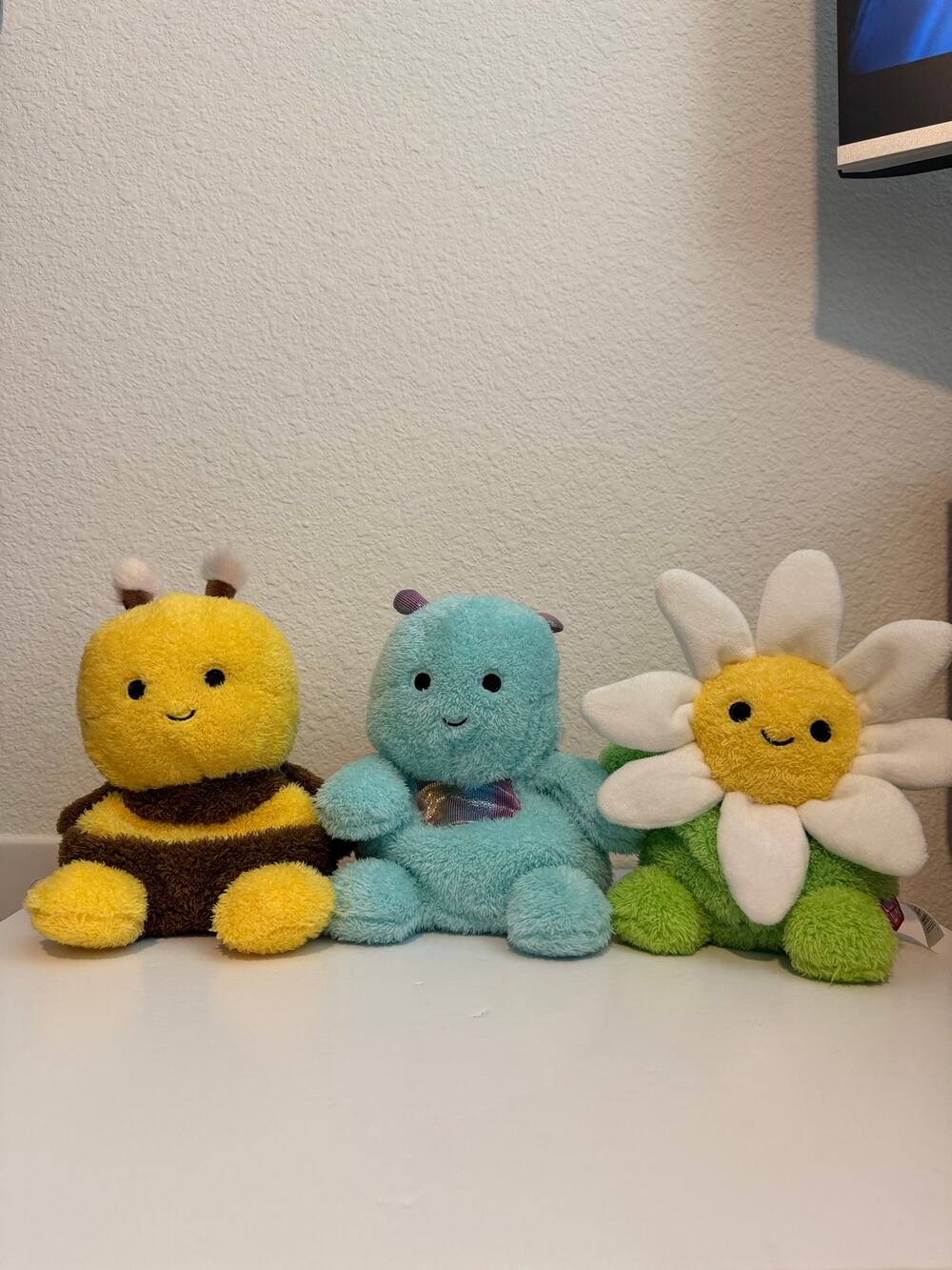 Bum Bumz Plush Lot Of 3 turtle bee and flower